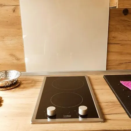 Cozy, & Quiet Lucky - Free Public Parking Szarajevó