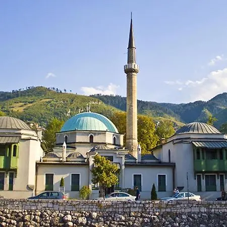 Cozy, & Quiet Lucky - Free Public Parking *