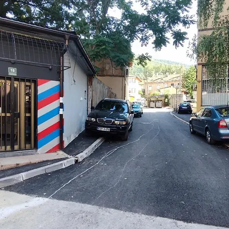 Cozy, & Quiet Lucky - Free Public Parking * Sarajevo