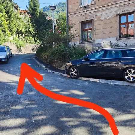 Cozy, & Quiet Lucky - Free Public Parking Apartman