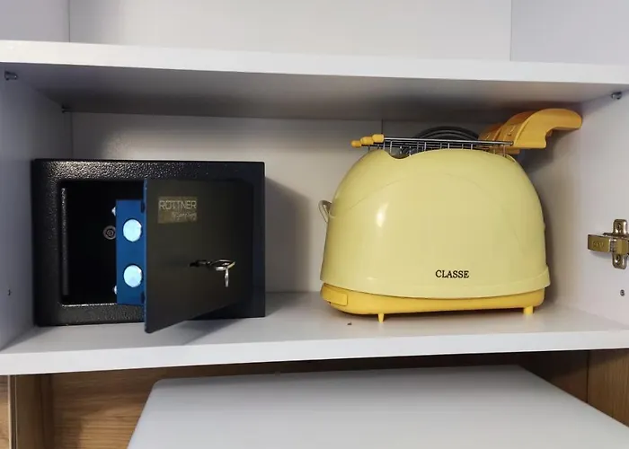 Cozy, & Quiet Lucky - Free Public Parking 塞拉耶佛